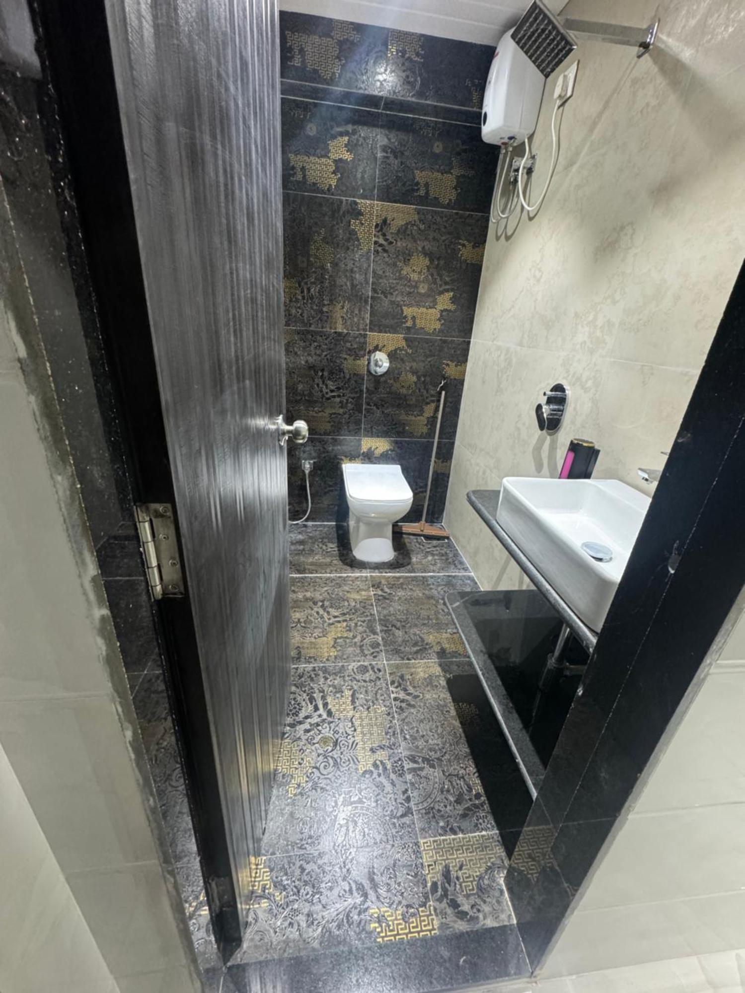 Backpackers Villa Mumbai Bagian luar foto
