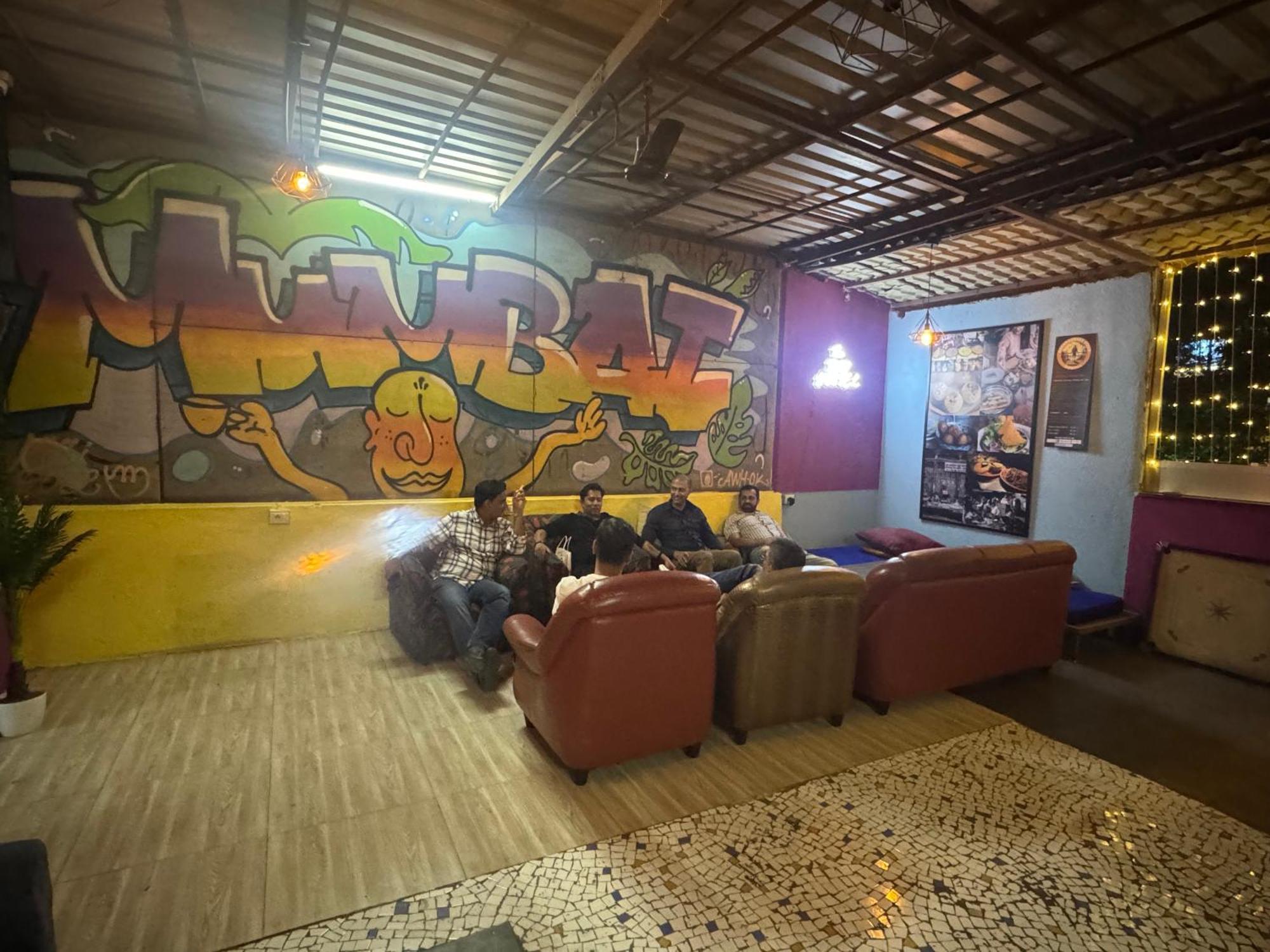 Backpackers Villa Mumbai Bagian luar foto