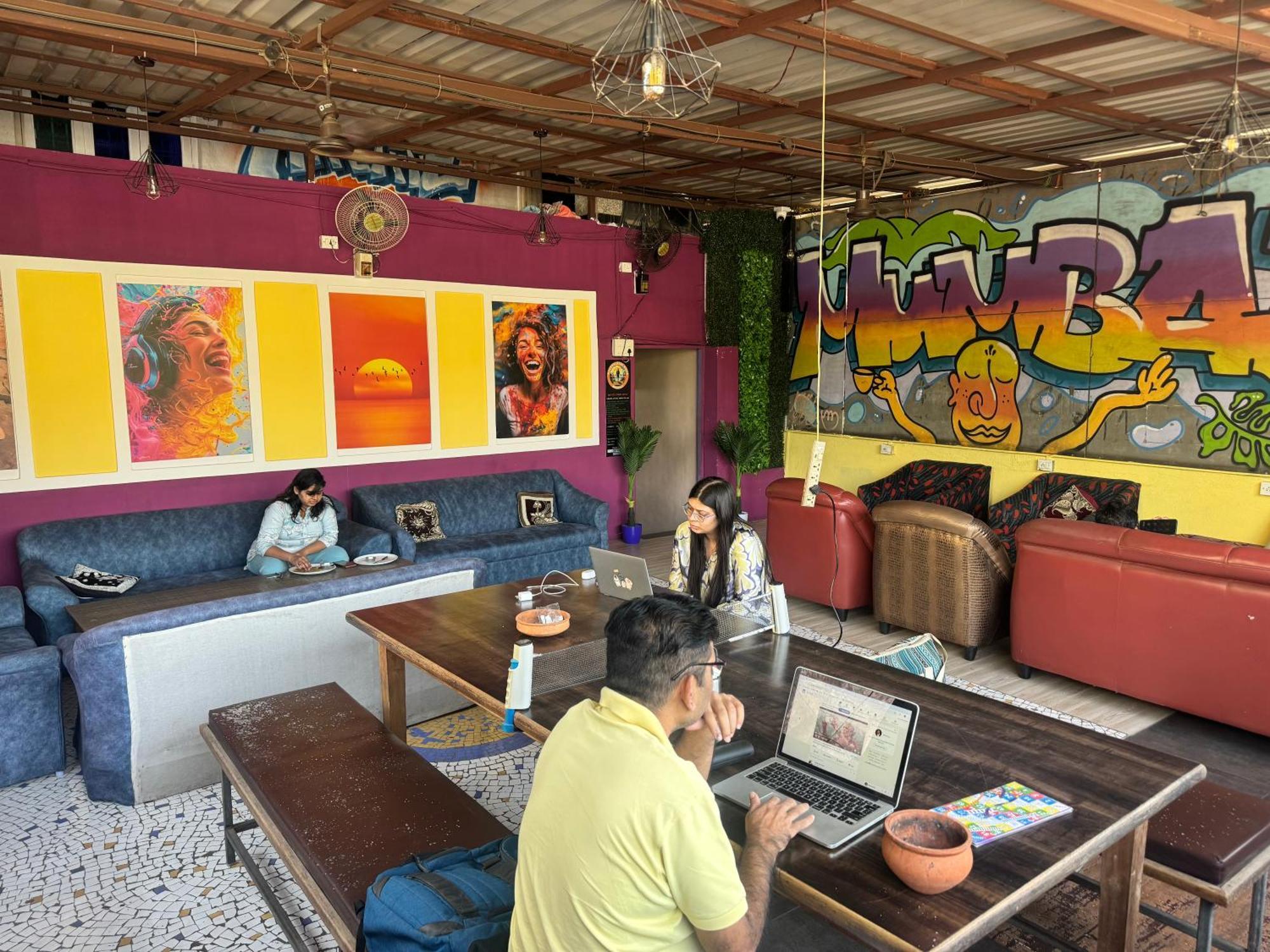 Backpackers Villa Mumbai Bagian luar foto