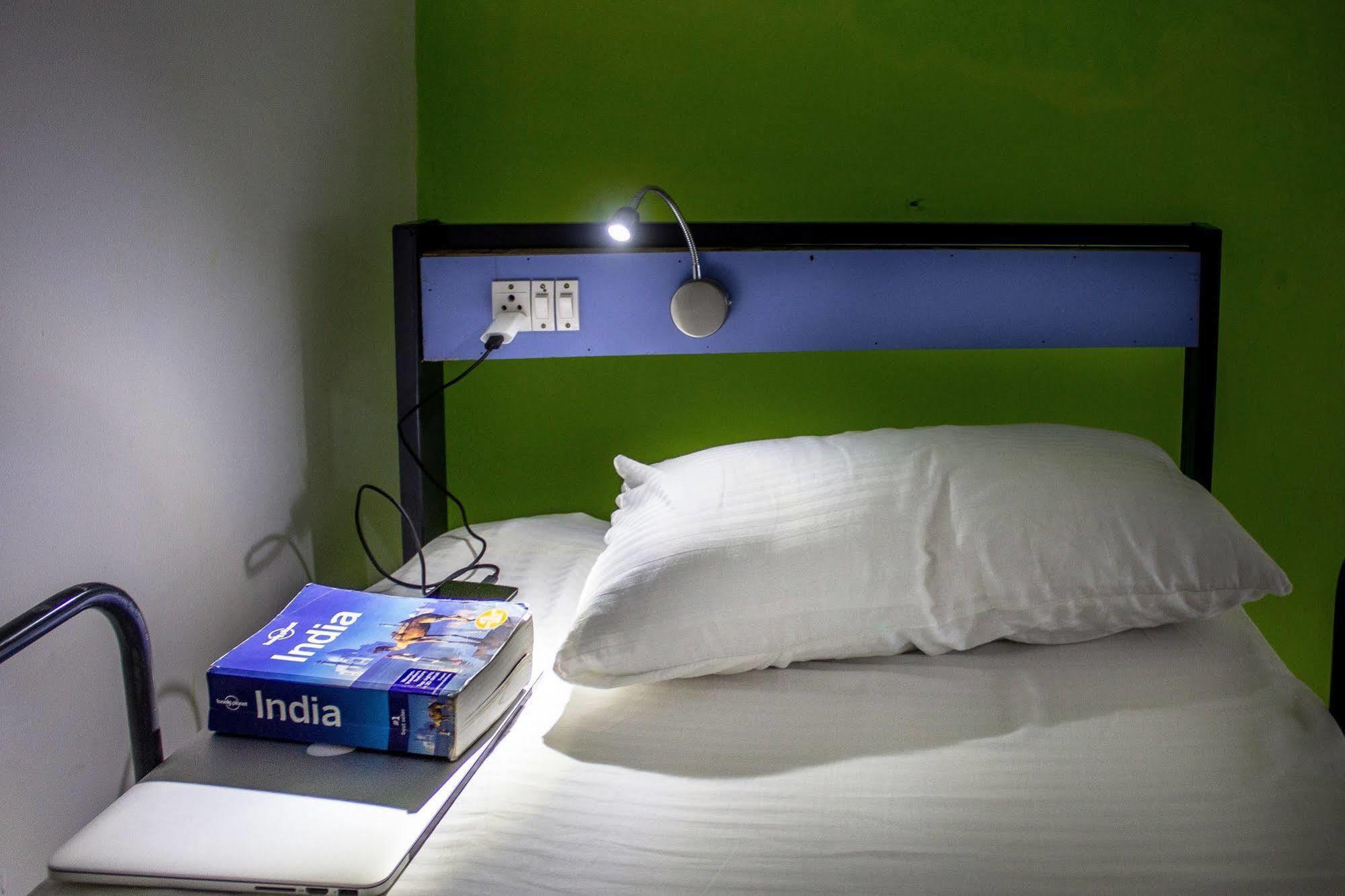 Backpackers Villa Mumbai Bagian luar foto