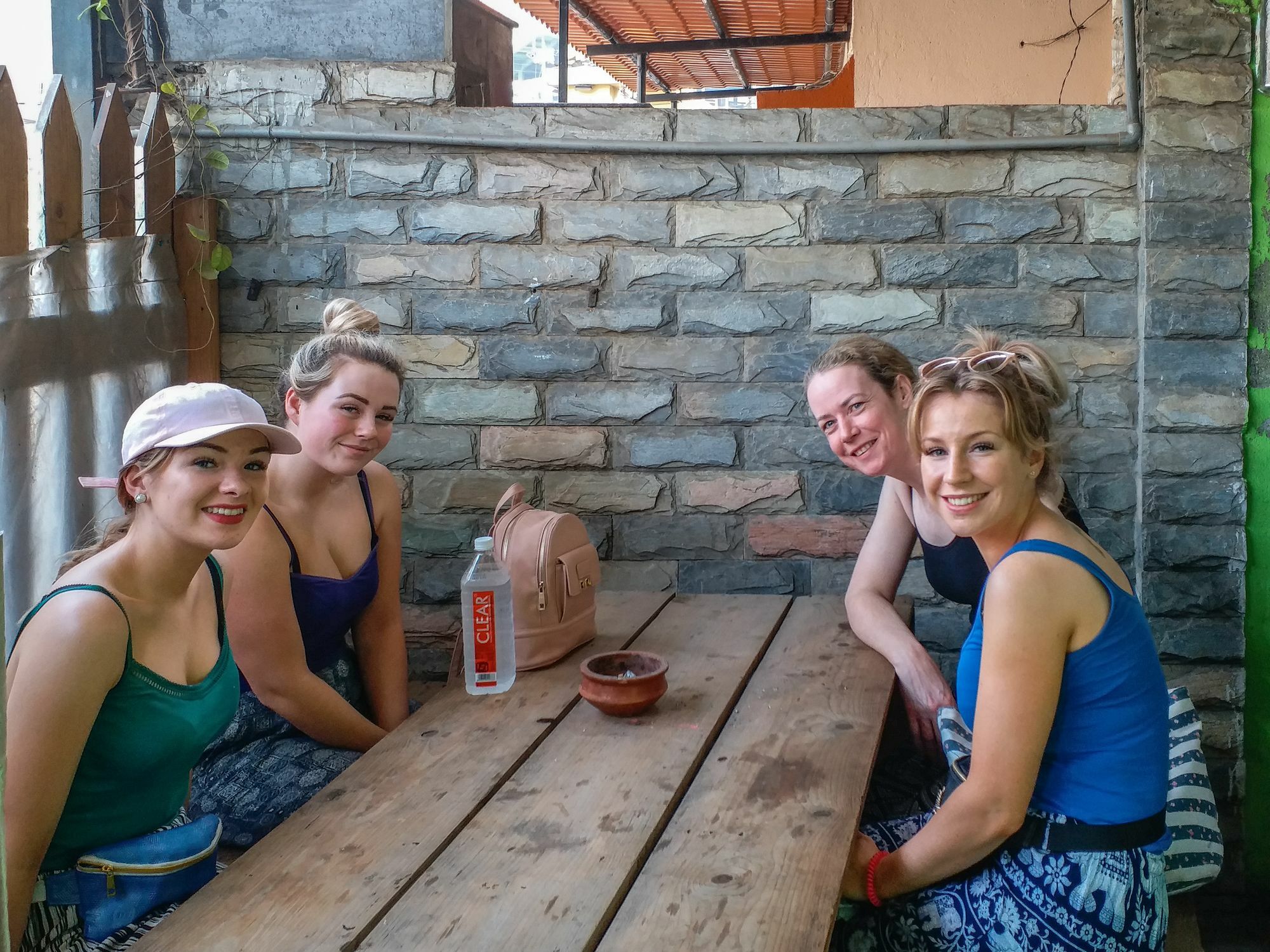 Backpackers Villa Mumbai Bagian luar foto